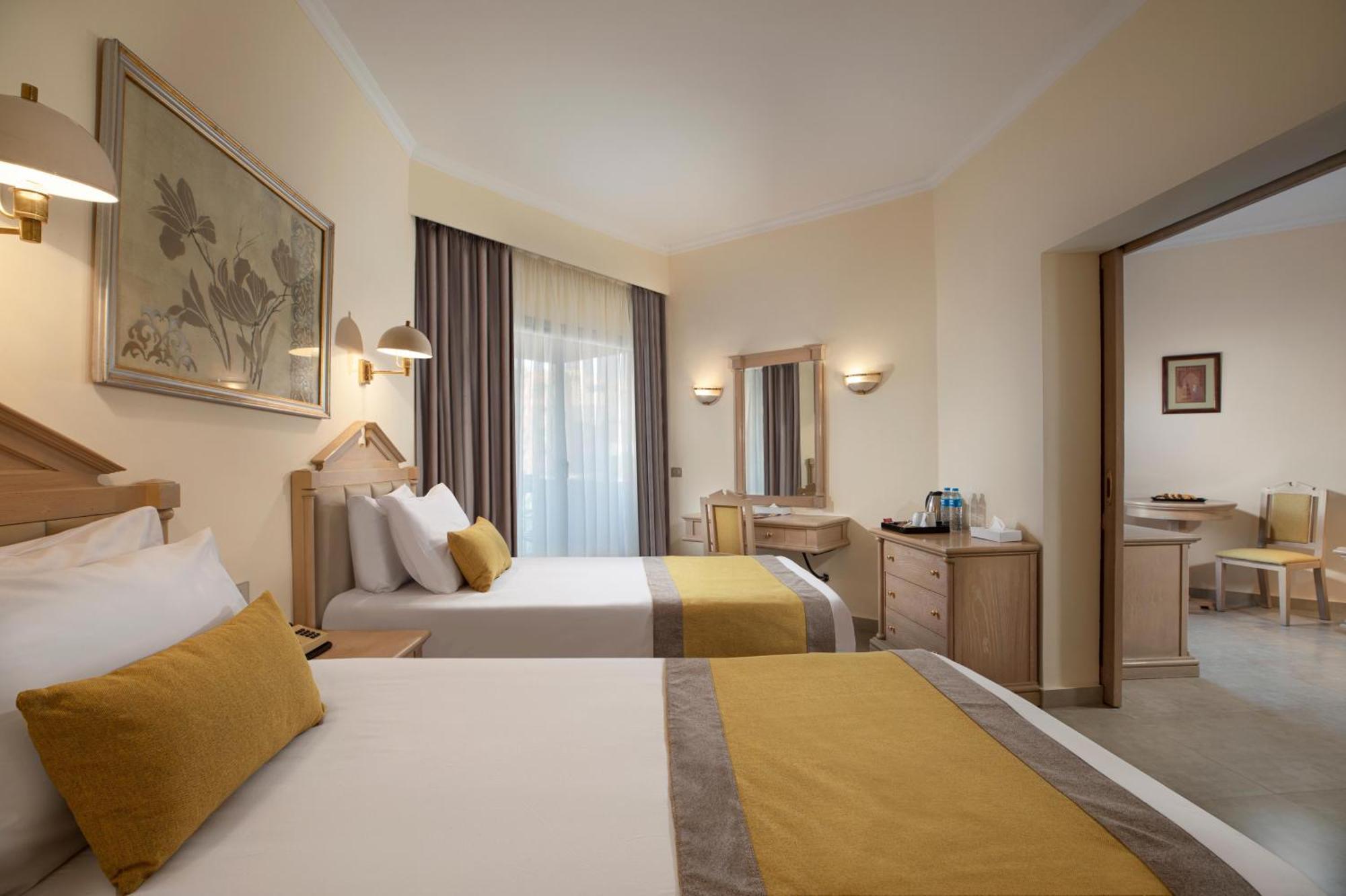 Pyramisa Hotel Luksor Dış mekan fotoğraf
