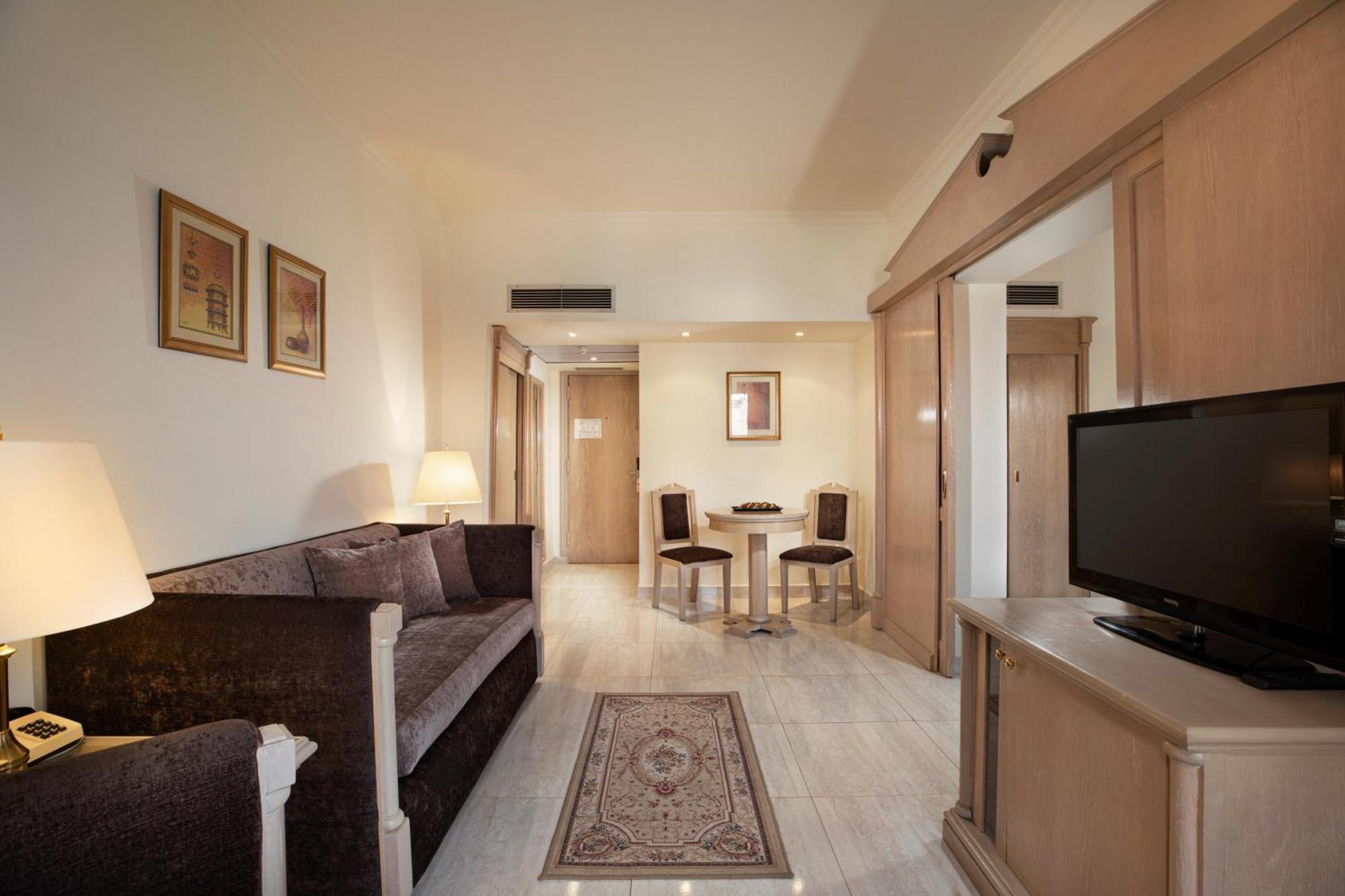 Pyramisa Hotel Luksor Dış mekan fotoğraf