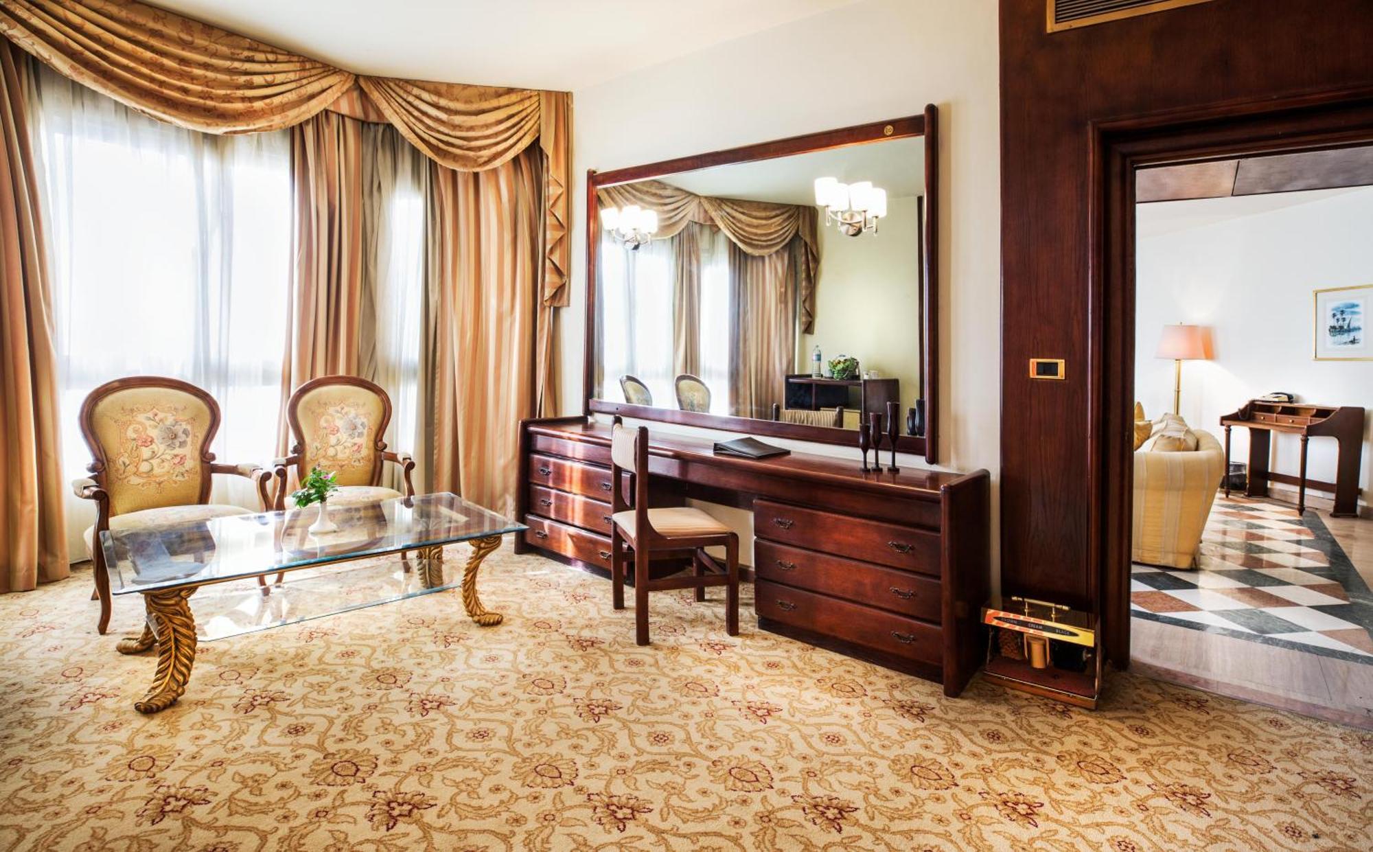 Pyramisa Hotel Luksor Dış mekan fotoğraf