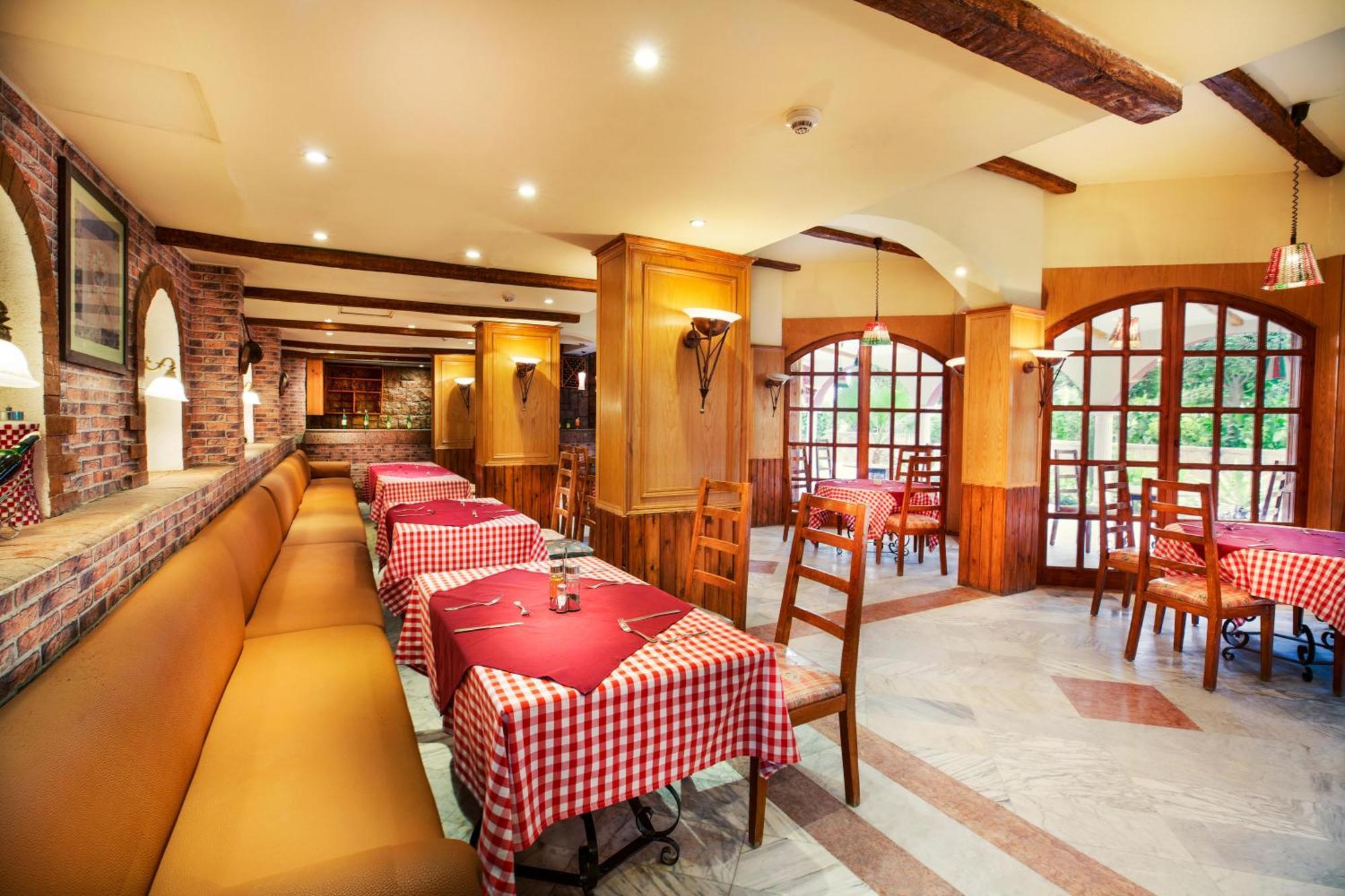 Pyramisa Hotel Luksor Dış mekan fotoğraf