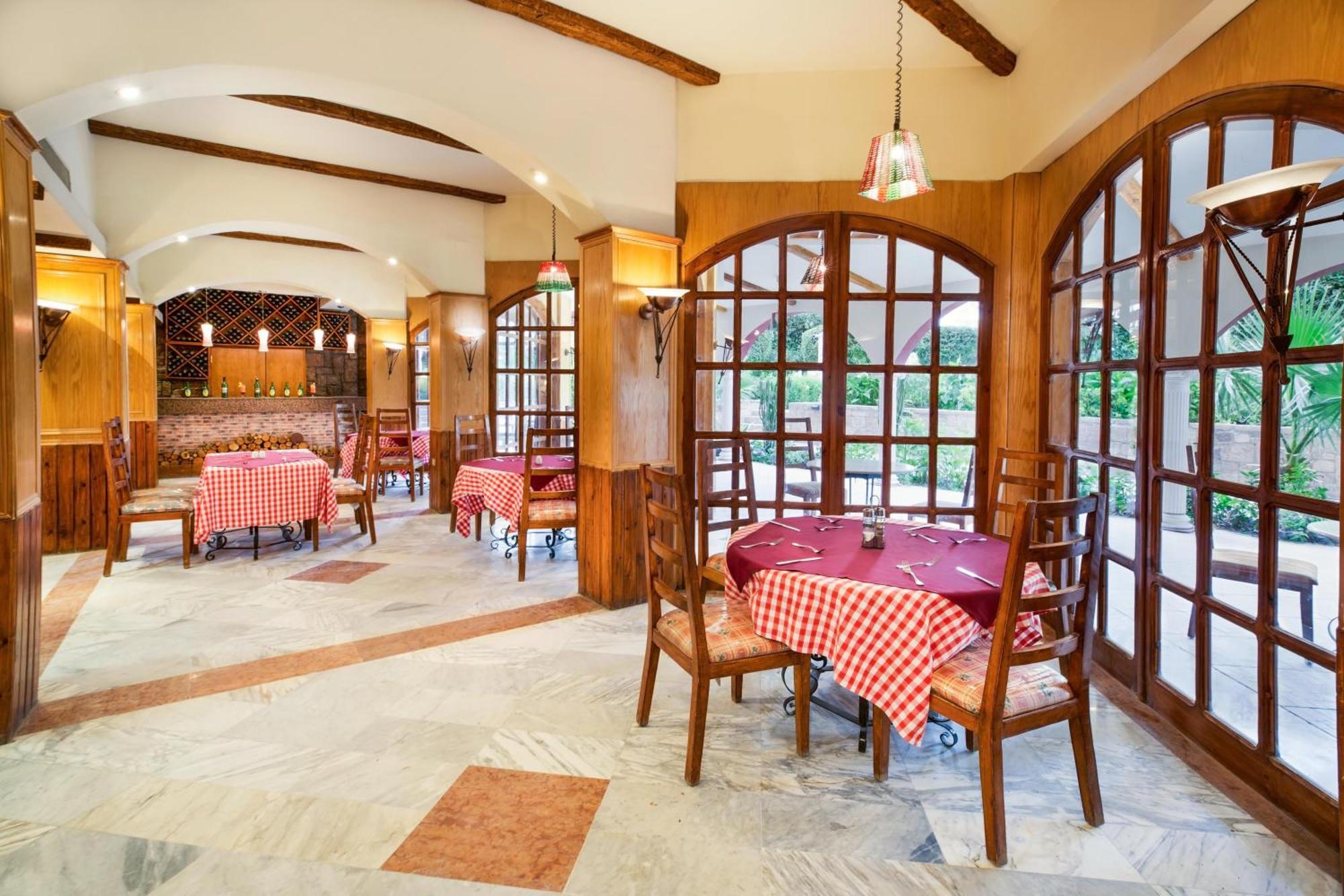 Pyramisa Hotel Luksor Dış mekan fotoğraf